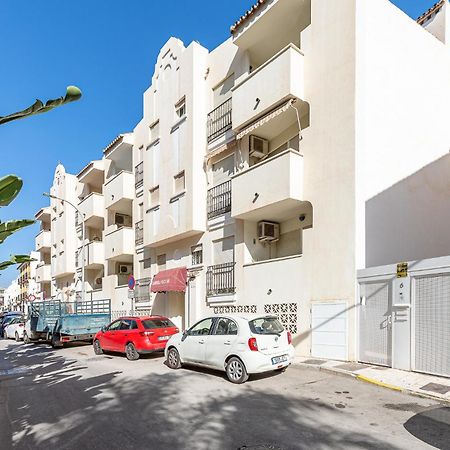 797 Holiday Rentals - Piso Para 3 En La Carihuela Con Piscina Torremolinos Buitenkant foto