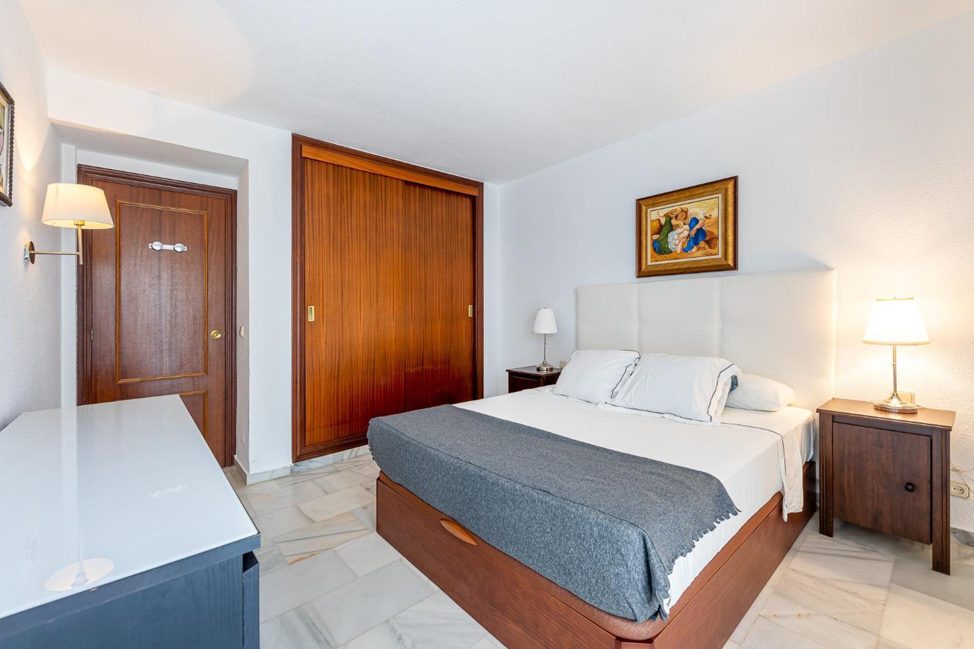 797 Holiday Rentals - Piso Para 3 En La Carihuela Con Piscina Torremolinos Buitenkant foto