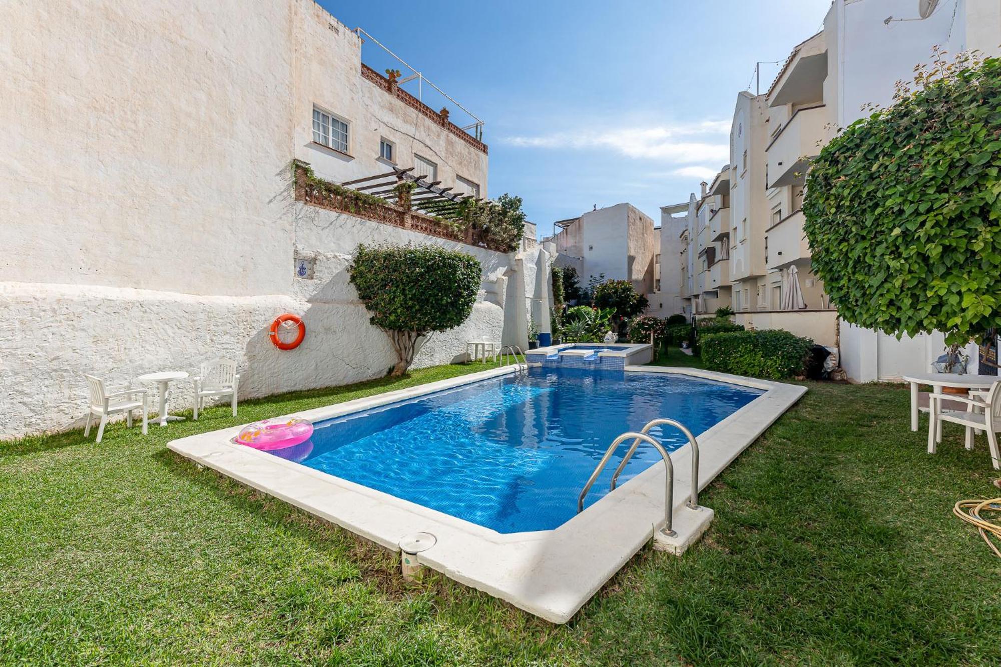 797 Holiday Rentals - Piso Para 3 En La Carihuela Con Piscina Torremolinos Buitenkant foto